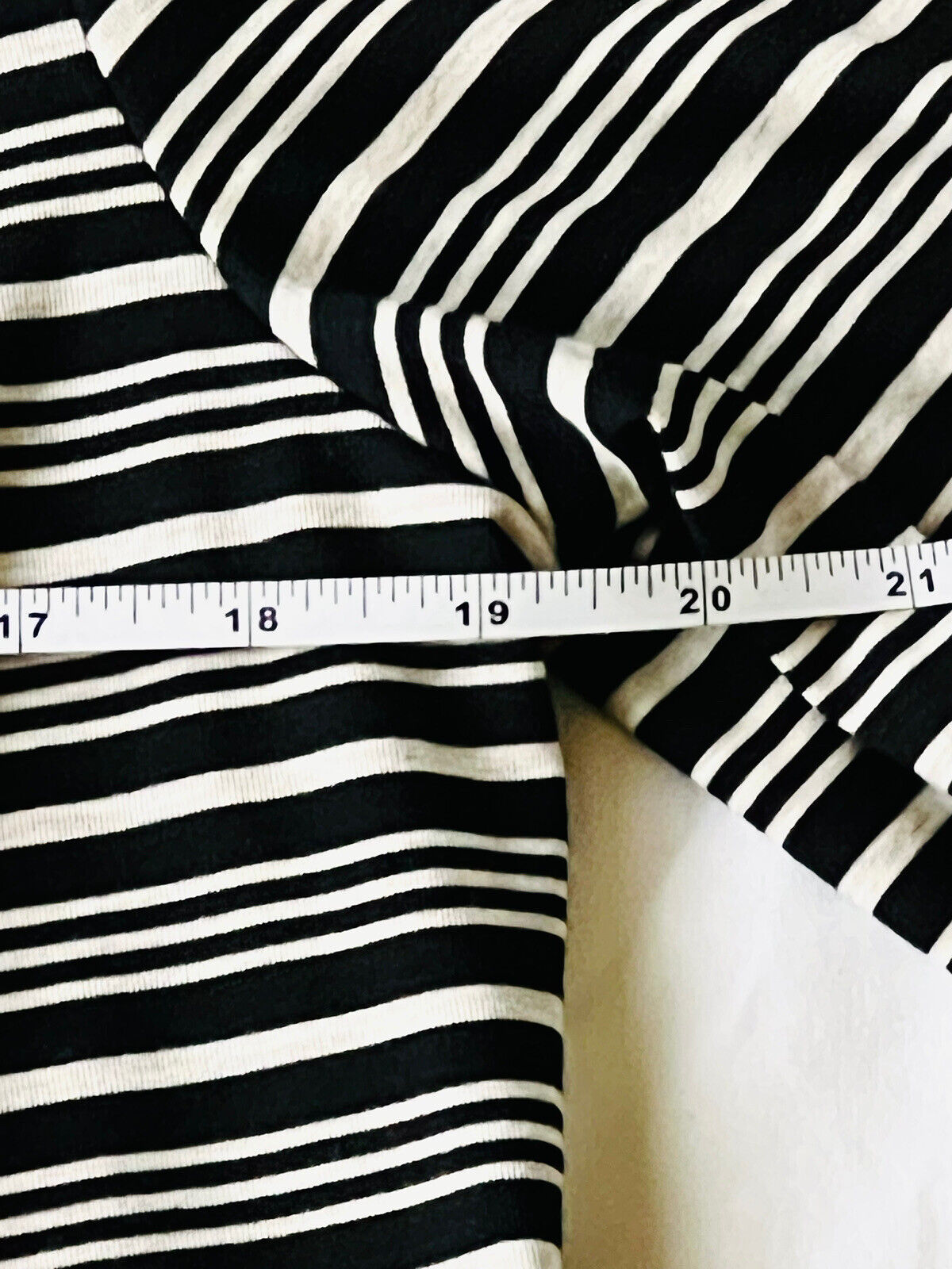 Love Ryan Los Angeles Women’s Duster/Cardigan size XL Striped Black White