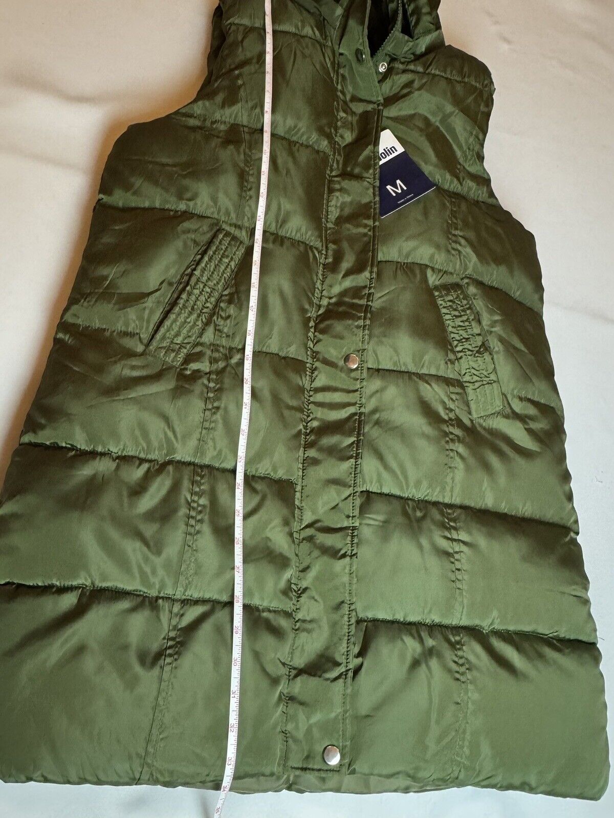 Fiona Jolin Women’s Puffer Vest Green Sz M.   (60)