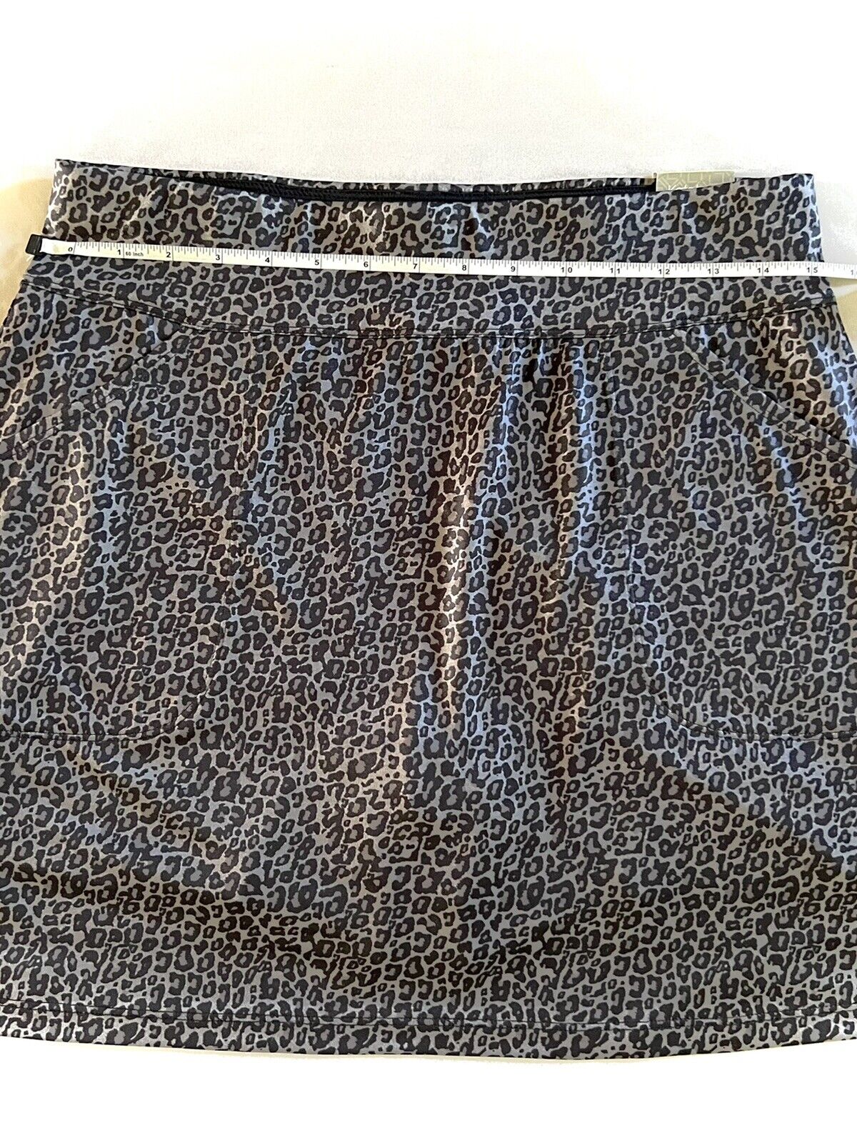 KATE LORD Women's Skort Tennis Golf Skirt Leopards Gray Sz M