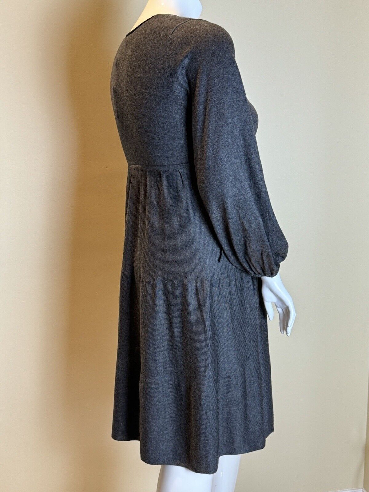 Max Studio Long Sleeves Gray Maxi Dress Sz L. (70)