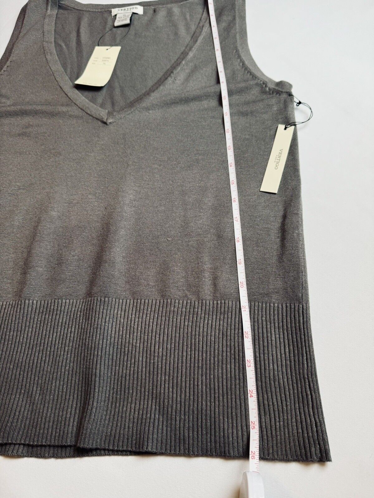 Vertigo Paris Women’s Charcoal Gray Vest Size XL. (68))