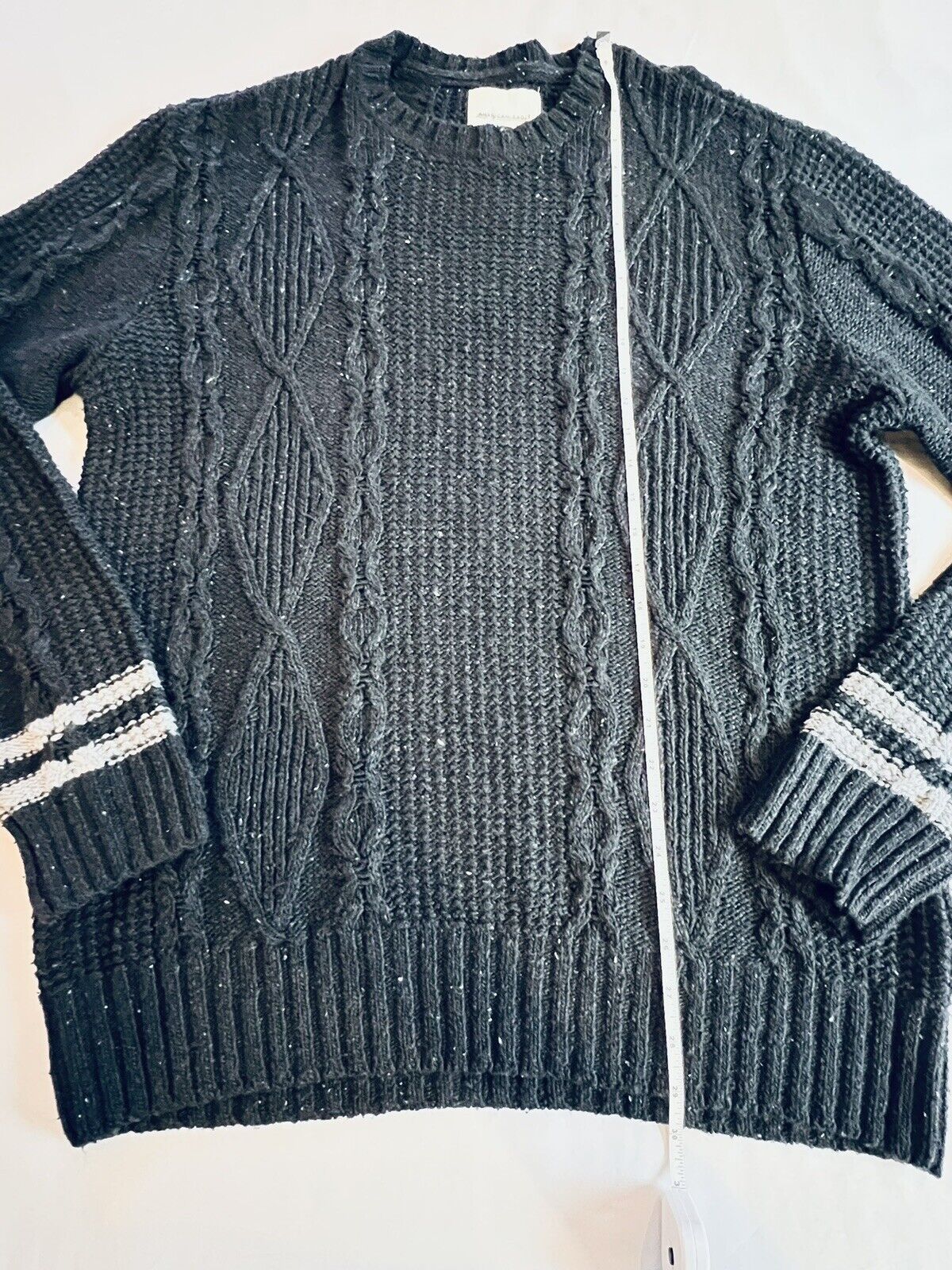 American Eagle Women’s Sz XL Black Long Sleeve Sweater