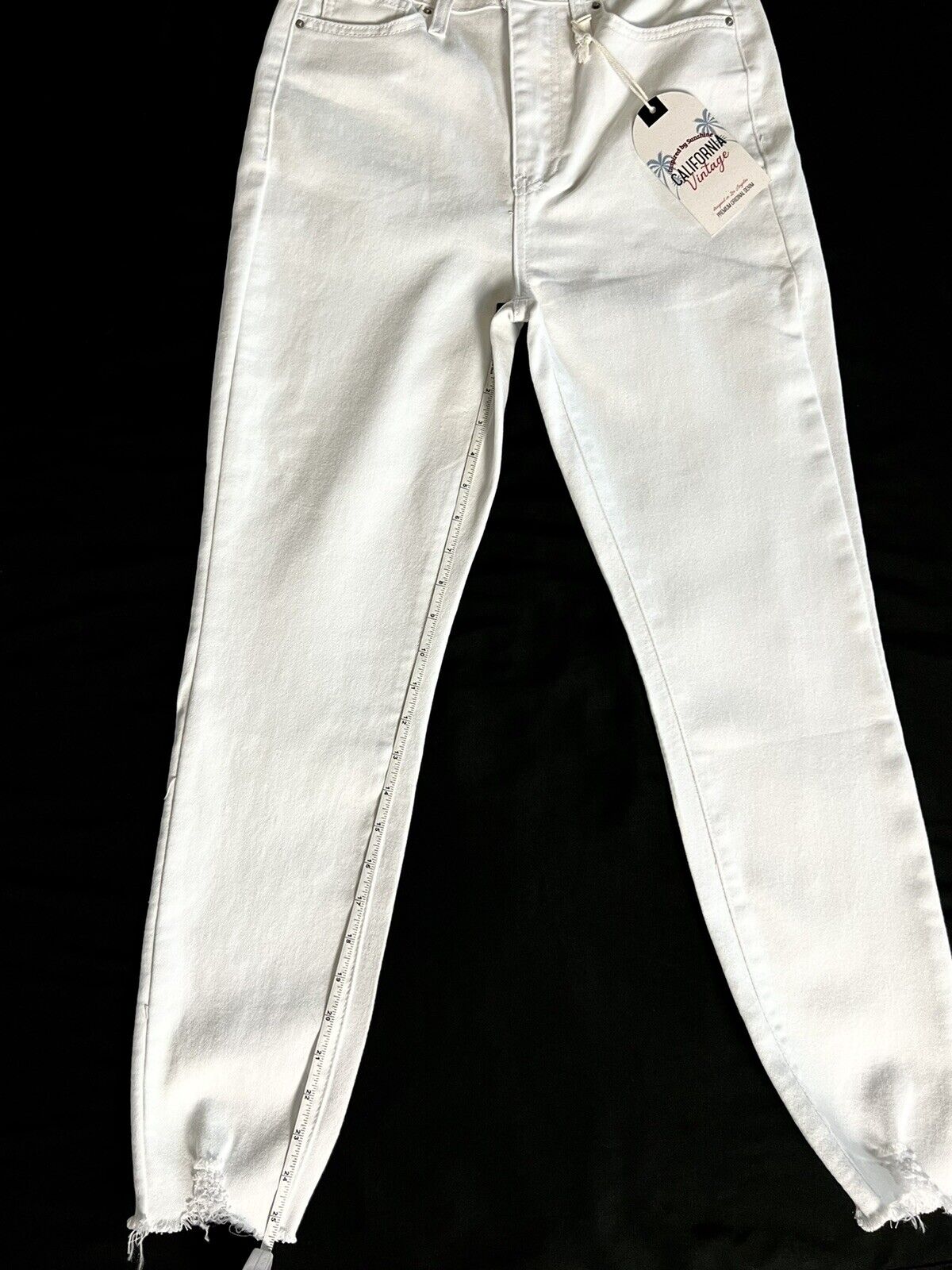 California Vintage Women's Ripped White Jeans Sz 9/29