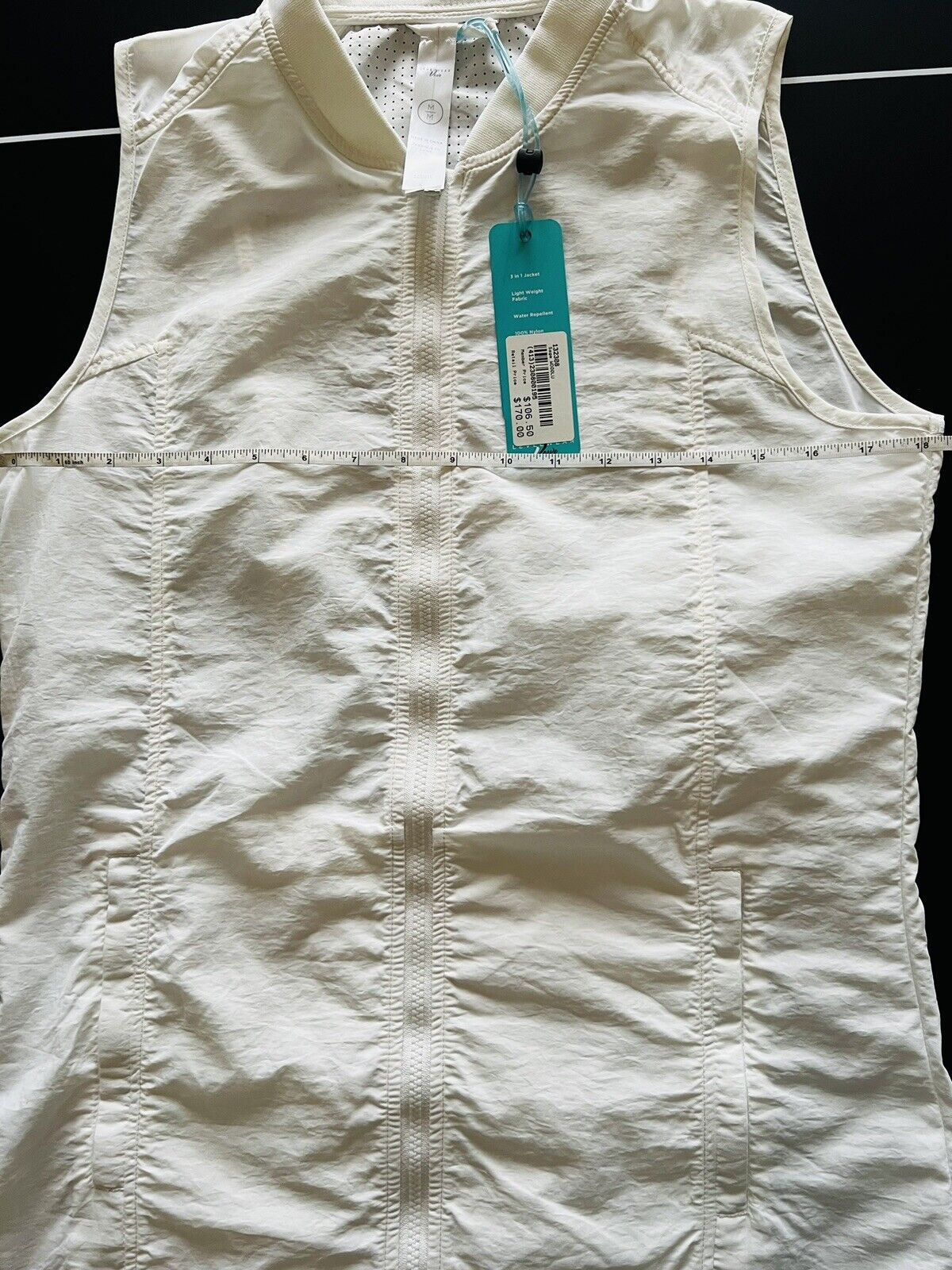 LevelWear Golf Women’s Size M Zippered Golf Vest White $170 MSRP