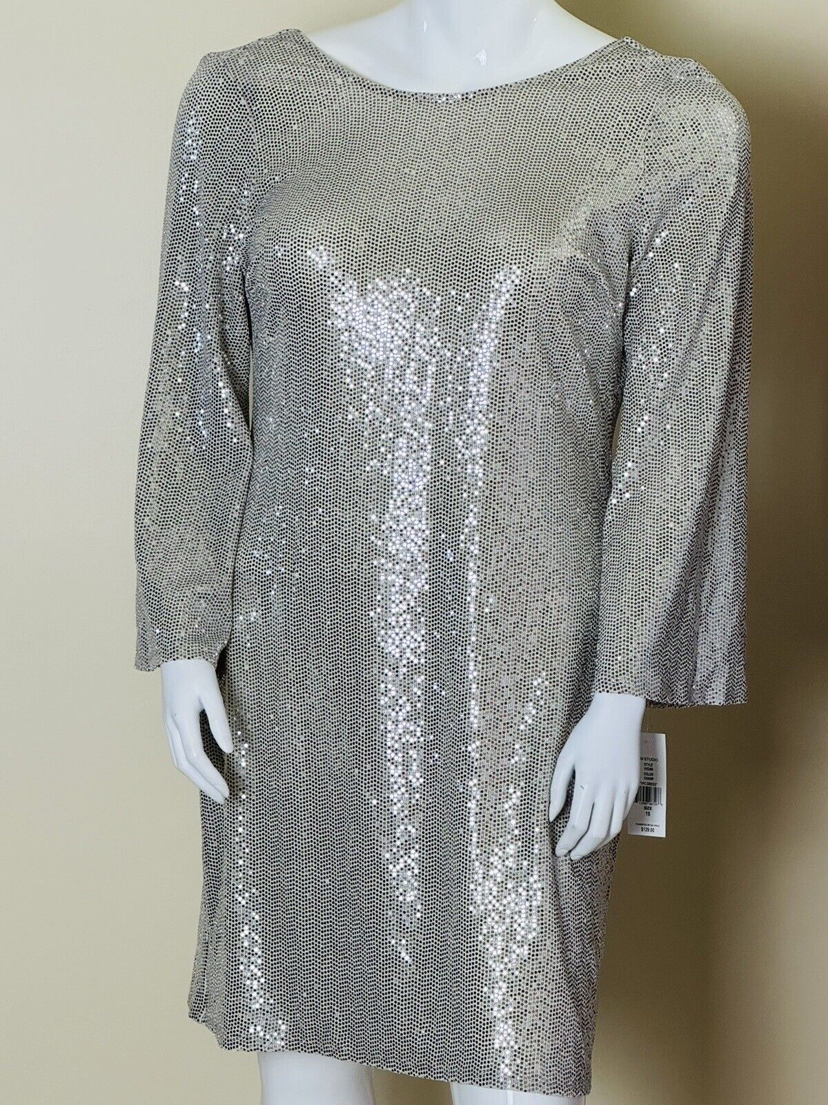 JM Studio by John Meyer size 16 Silver Sequins Dress. (69)