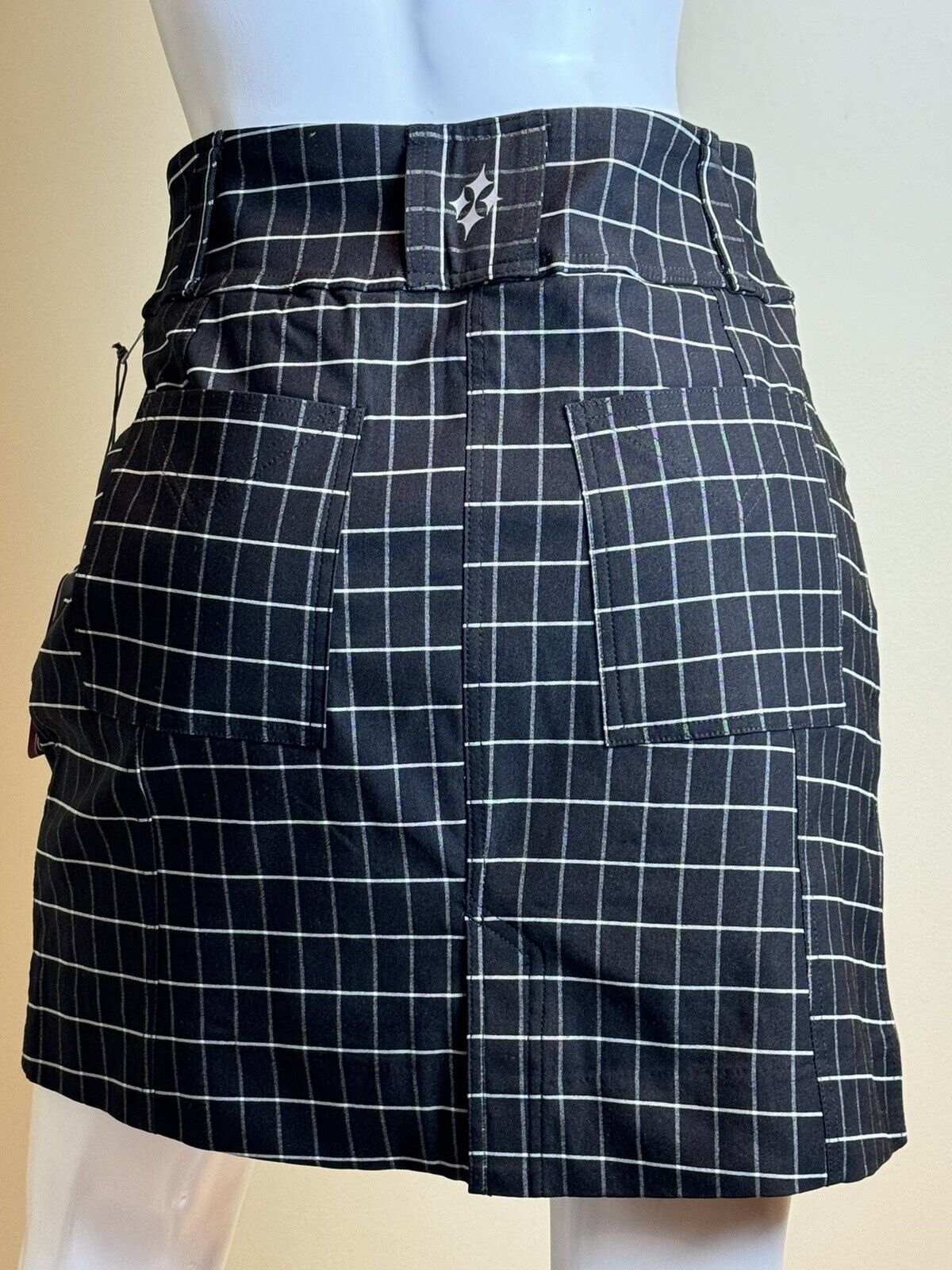 Jofit Women's Skort Skirt Golf Tennis Black White Checkered Size S. (74)