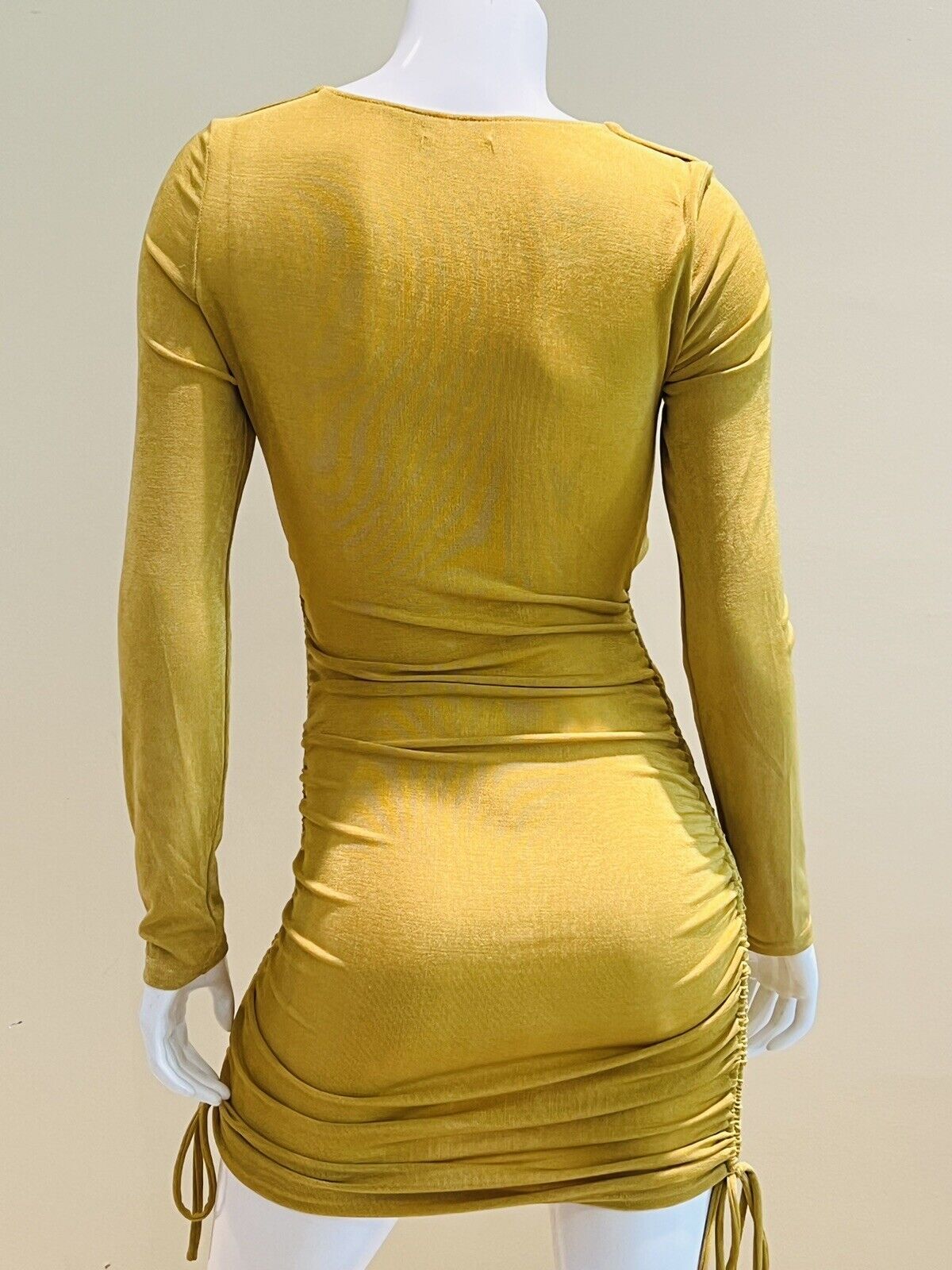 Better Be Women’s long sleeves Yellow Dress Sz L stretch