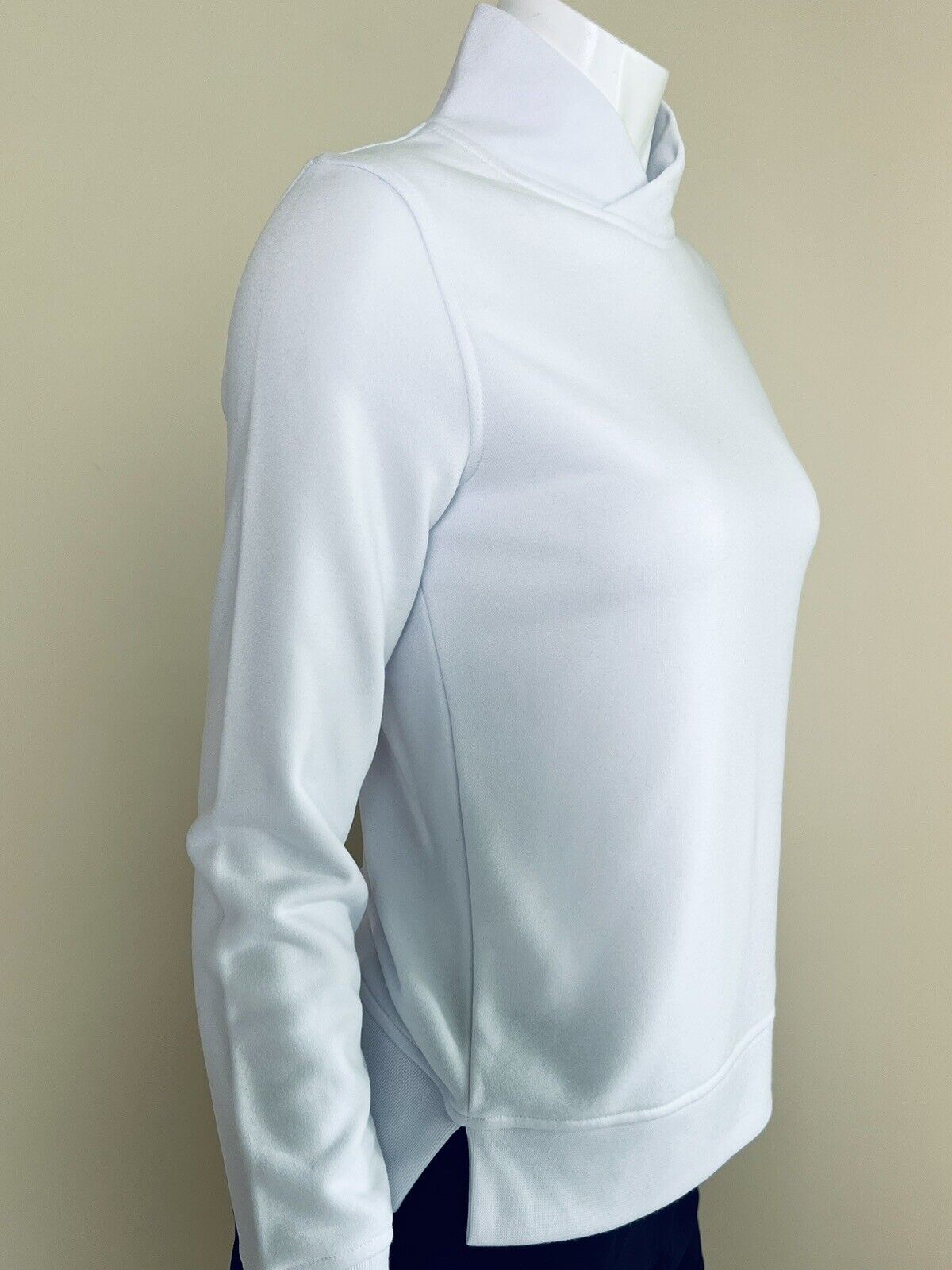 FJ FootJoy Women's Sz XS Sweatshirt Golf White Long Sleeves (49)