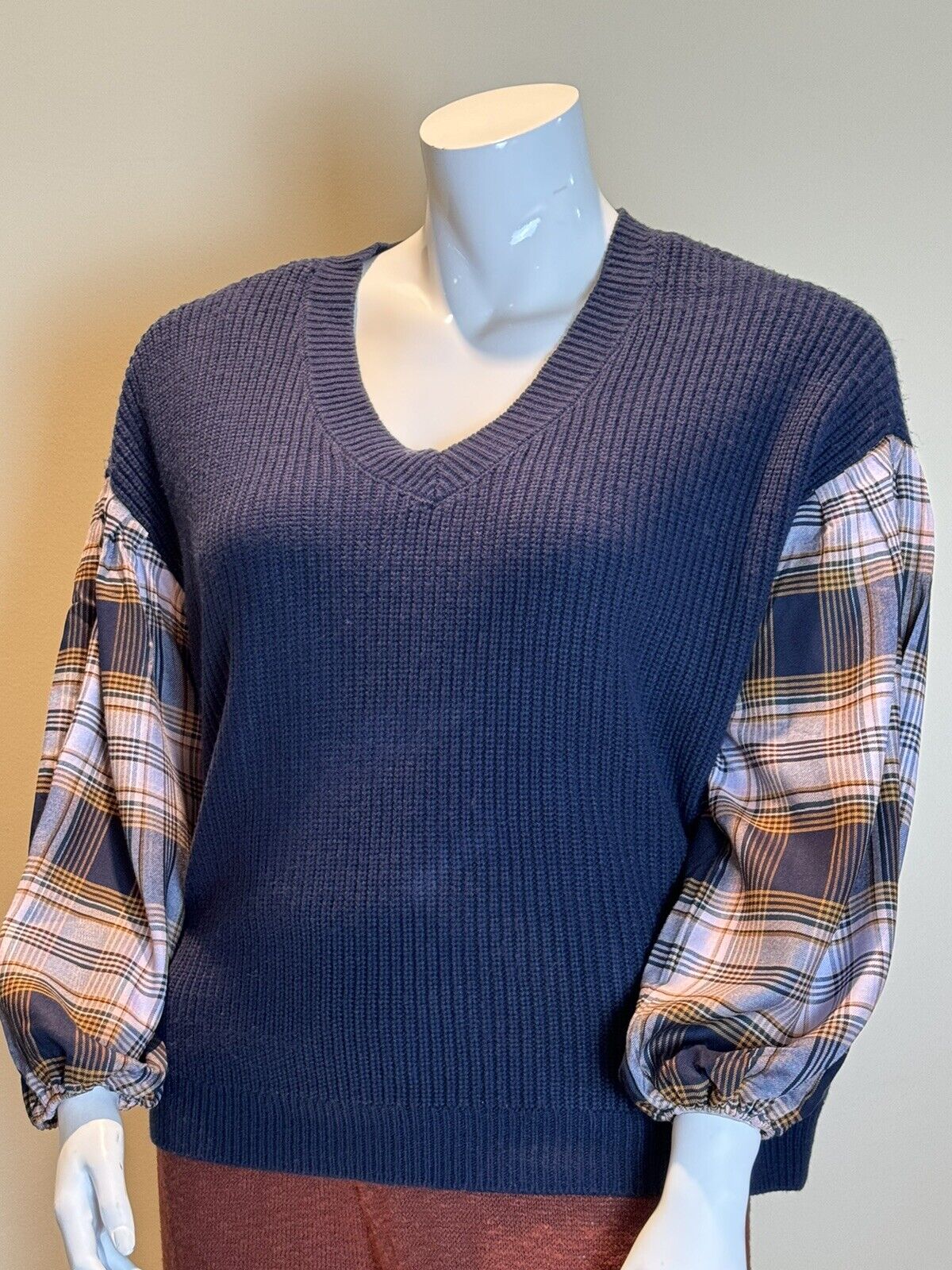 Jessica Simpson Women's Navy Sweater Plaid Sleeves Size L