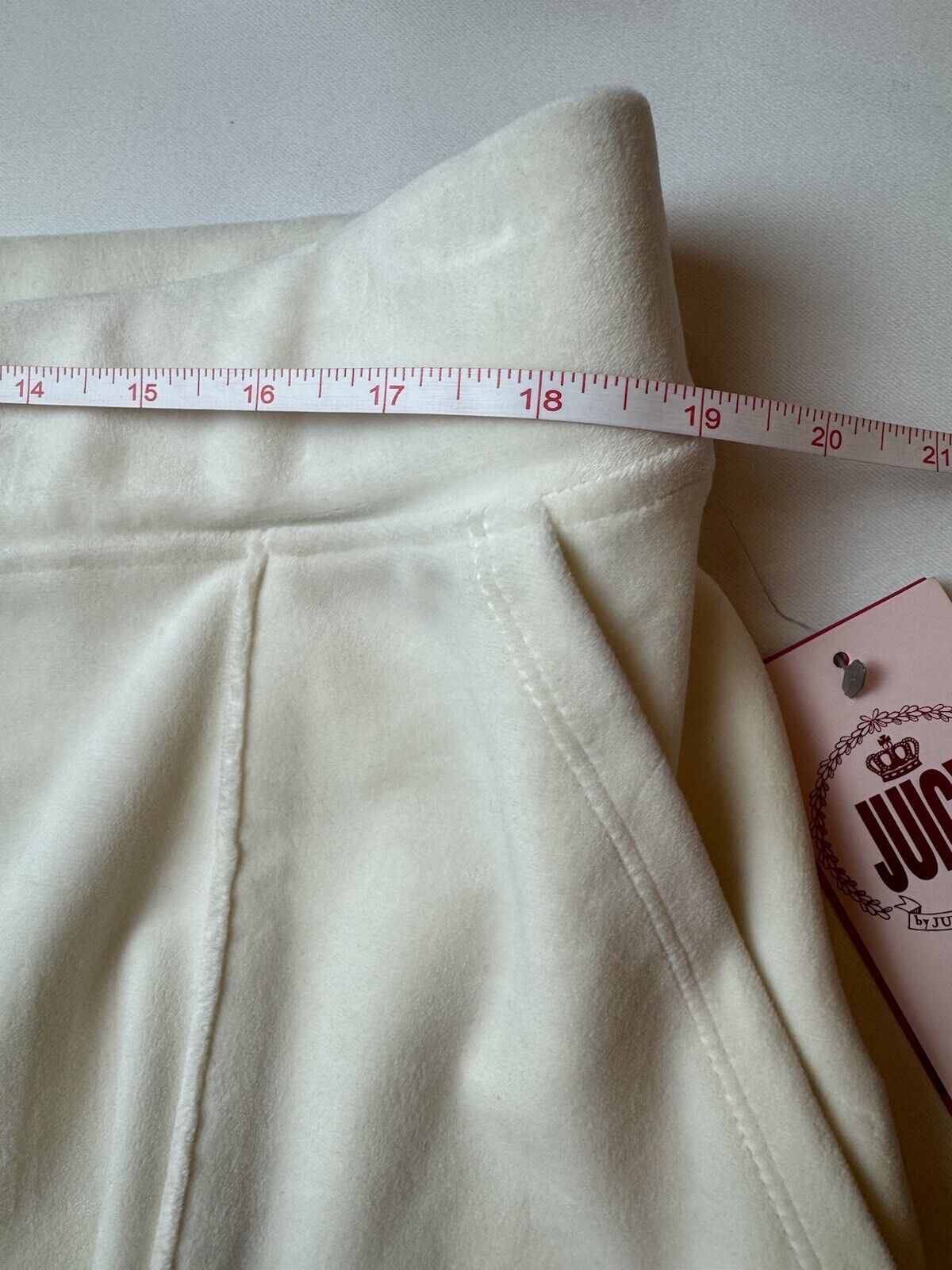 Juicy by Juicy Couture Mid Rise Cream Velour Pants - Size 2XL