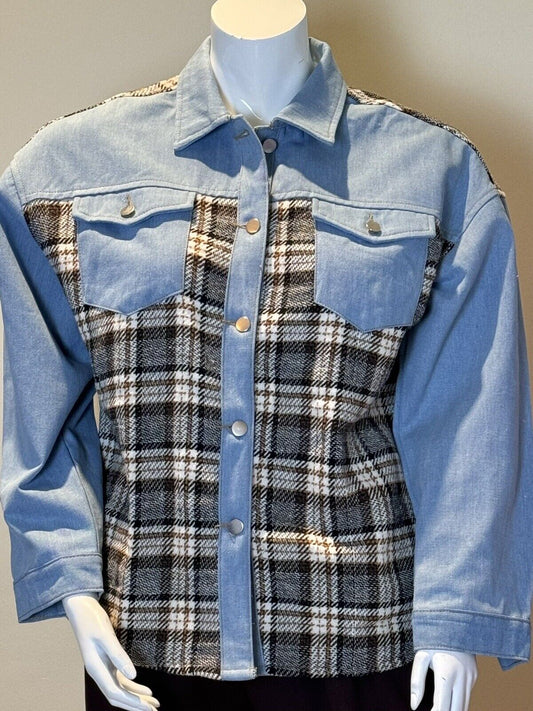 Women's Denim Jacket Long-sleeved Plaid Button-down Shirt Top Sz XL.     (61)