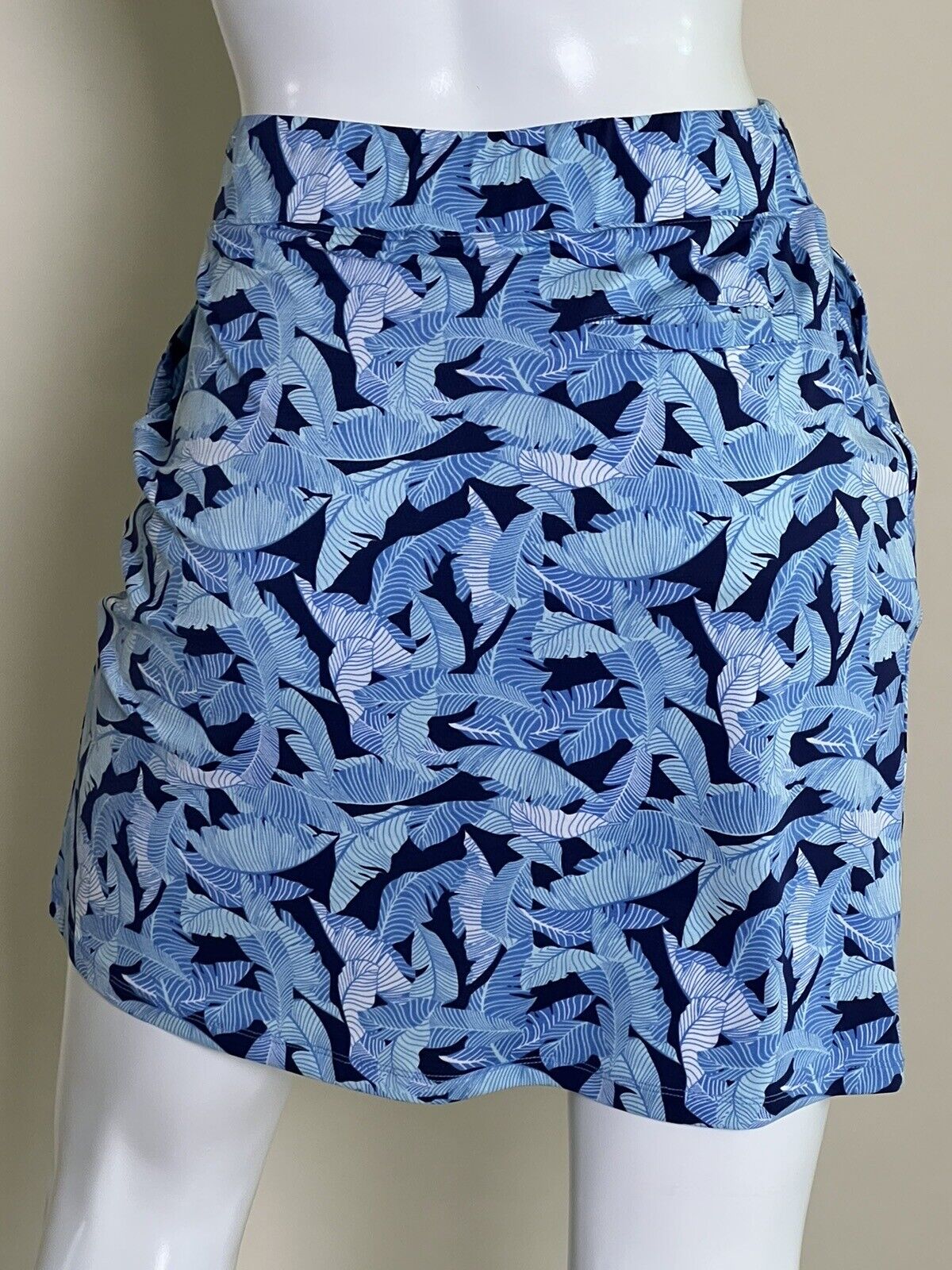 Sport Haley Women’s Golf Skirt Skort Blue Leaves Pattern Sz XS (48)