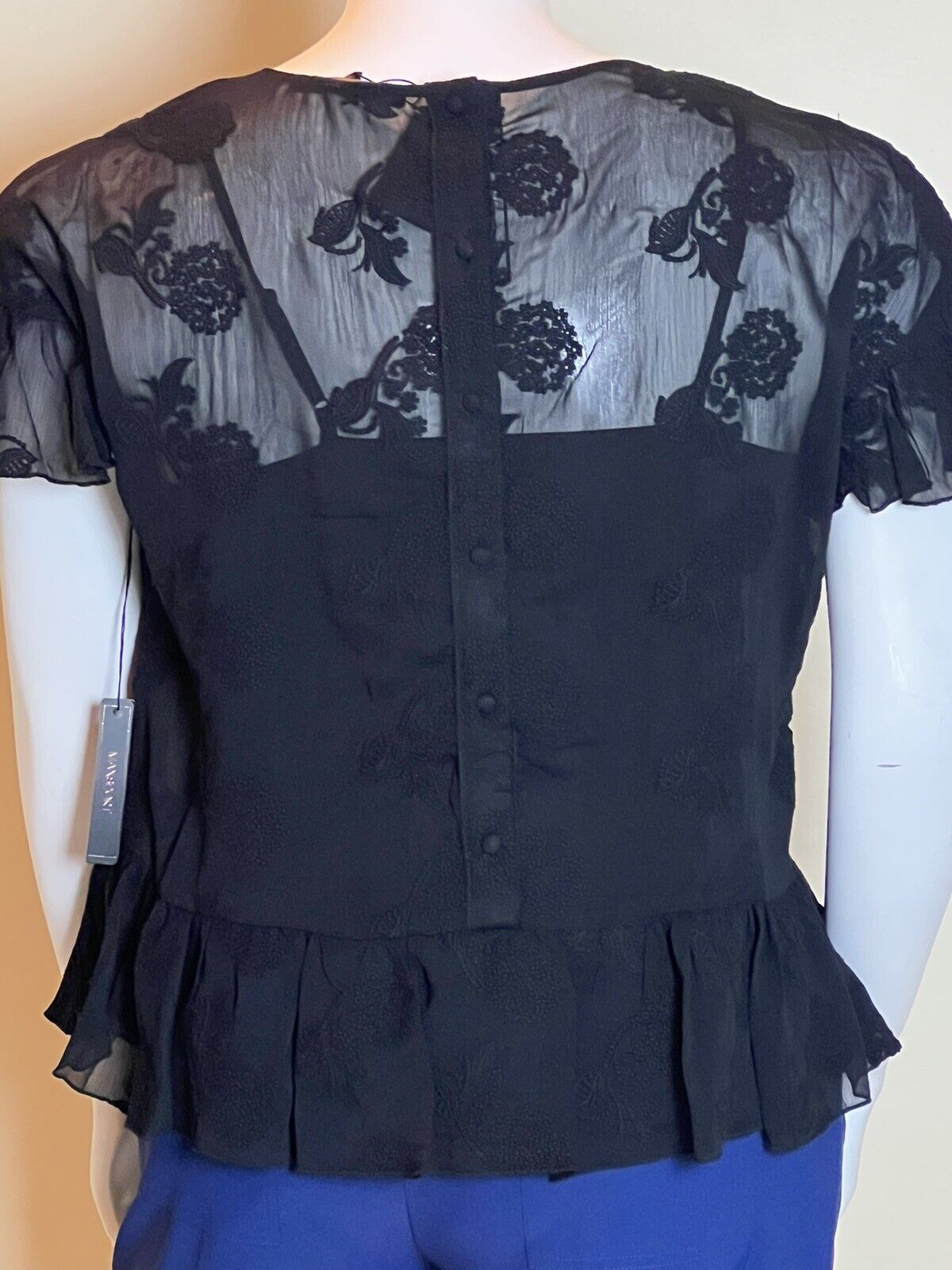 MaxSport Woman’s Sz L Black Lace Short Sleeves $248 Retail (2)