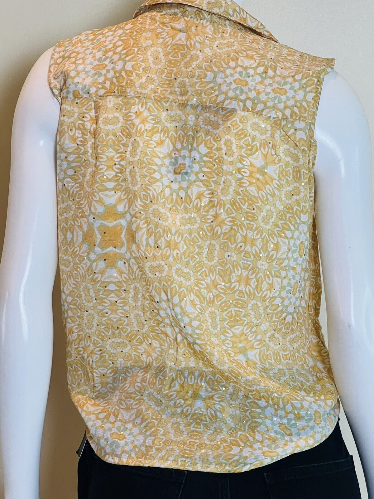 HARVE BENARD Women's Top Sleeveless Blouse  Sz M Shirt Yellow Print (3)