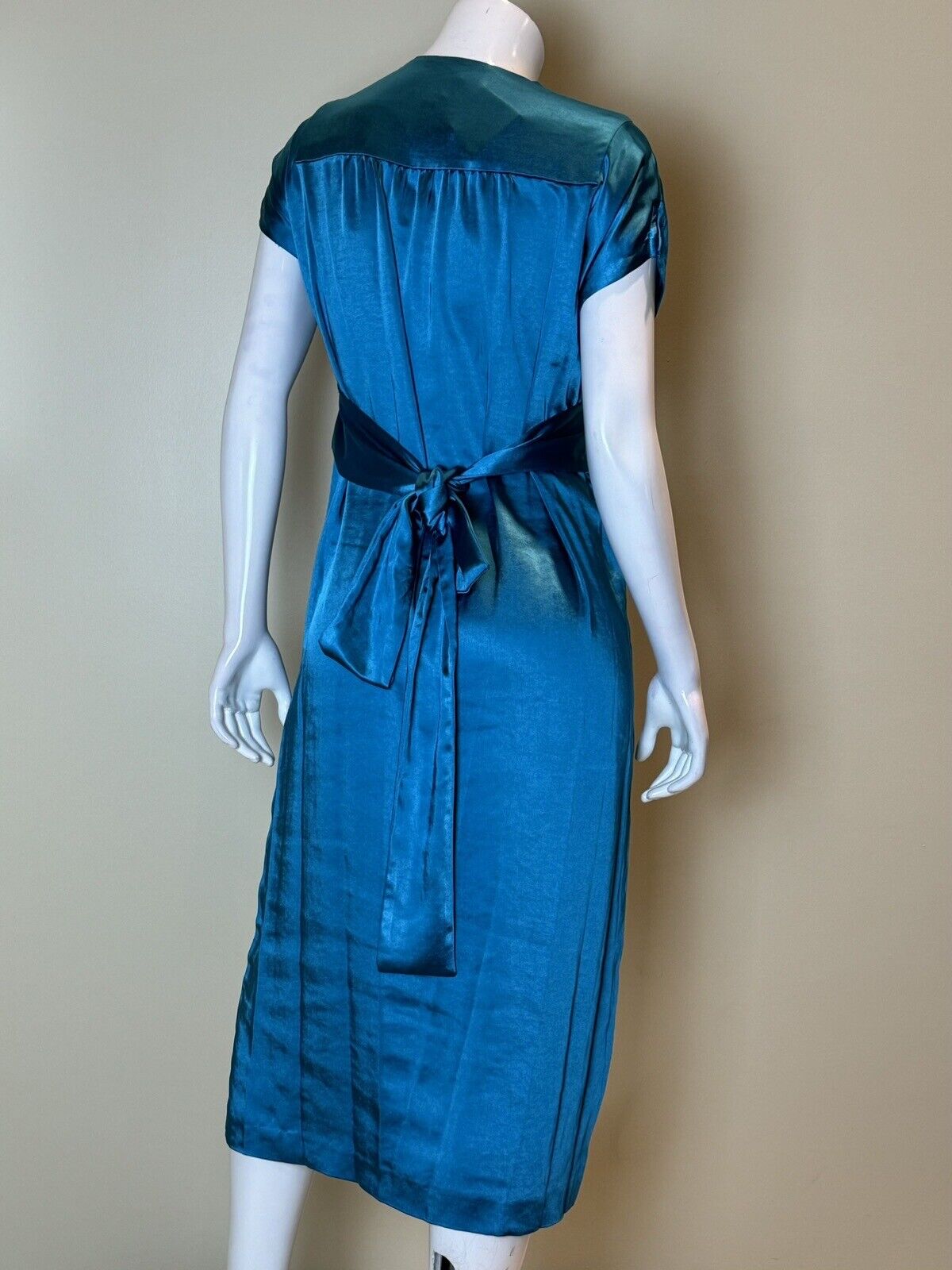 ANNE KLEIN Women’s Blue Satin Waist Tie Pullover Dress Size 2. (77)