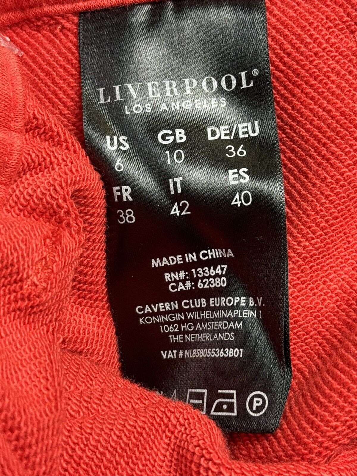 Liverpool Women’s Size 6 Red Joggers.   (02)