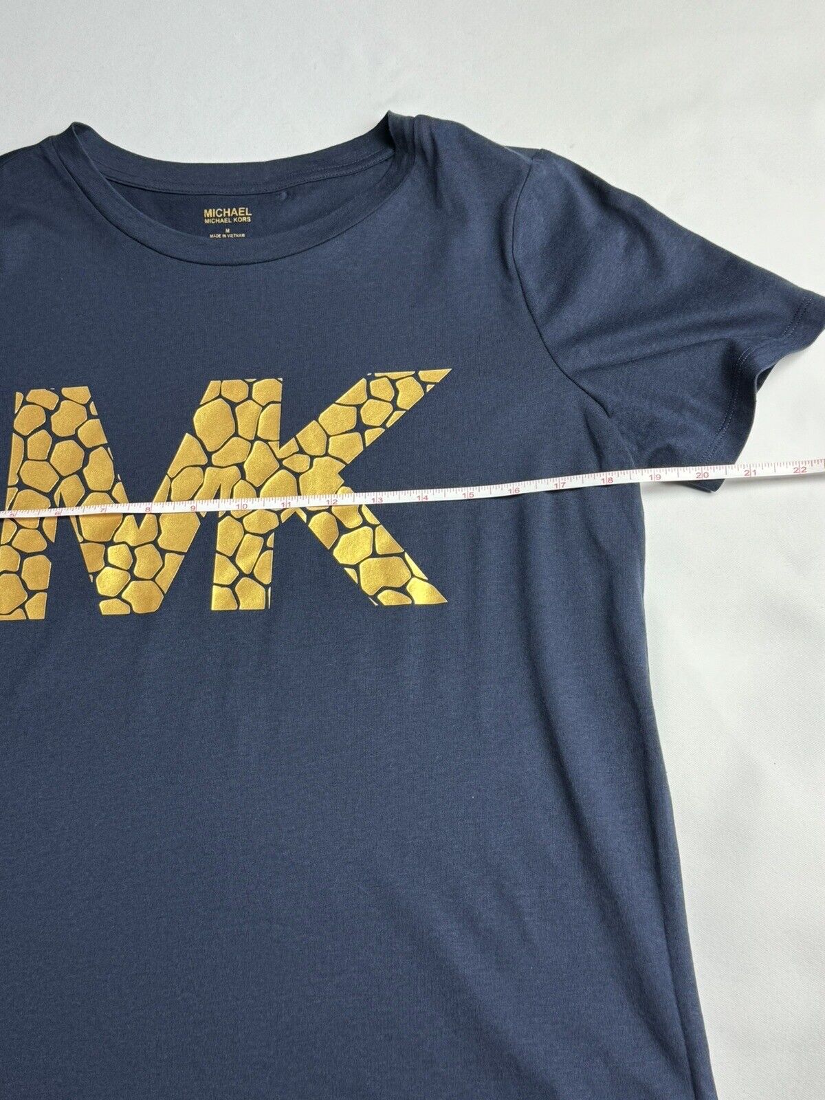 Michael Kors Women’s Shirt Navy Gold Logo Size L Top.   (60)